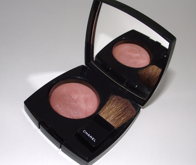 CHANEL Joules Contraste Powder Blush Review - 15 Orchid Rose CHANEL Joules Contraste Powder Blush Review - 15 Orchid Rose