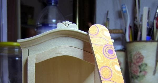 Pequeñeces: Personalizando un armario- Customizing a closet