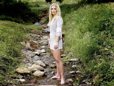 Emily Procter_Click on the Image for Larger View Emily Procter Beautiful Photo Shoot