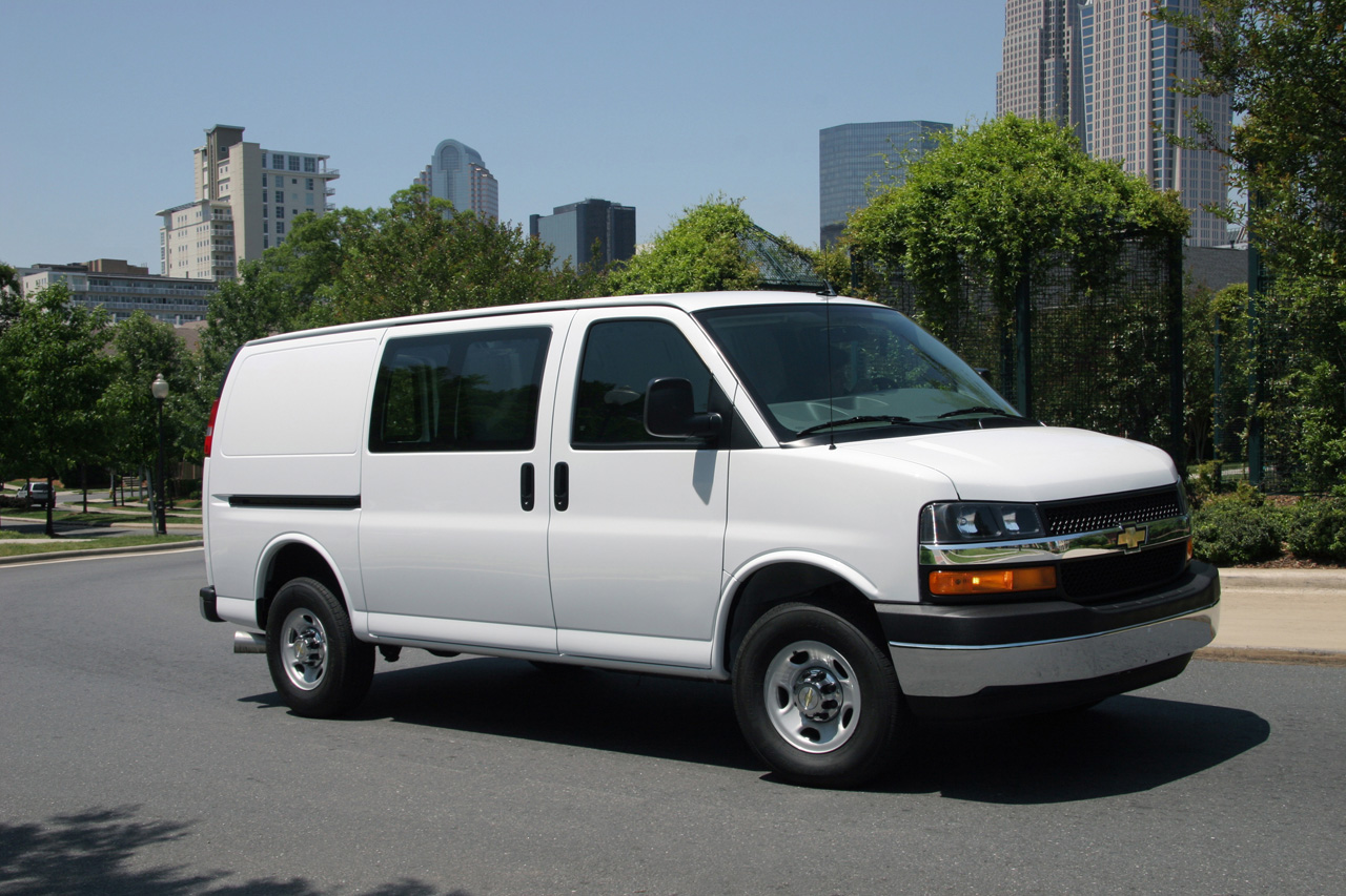 2013 Chevrolet Express Photos 2013 Chevrolet Express Photos
