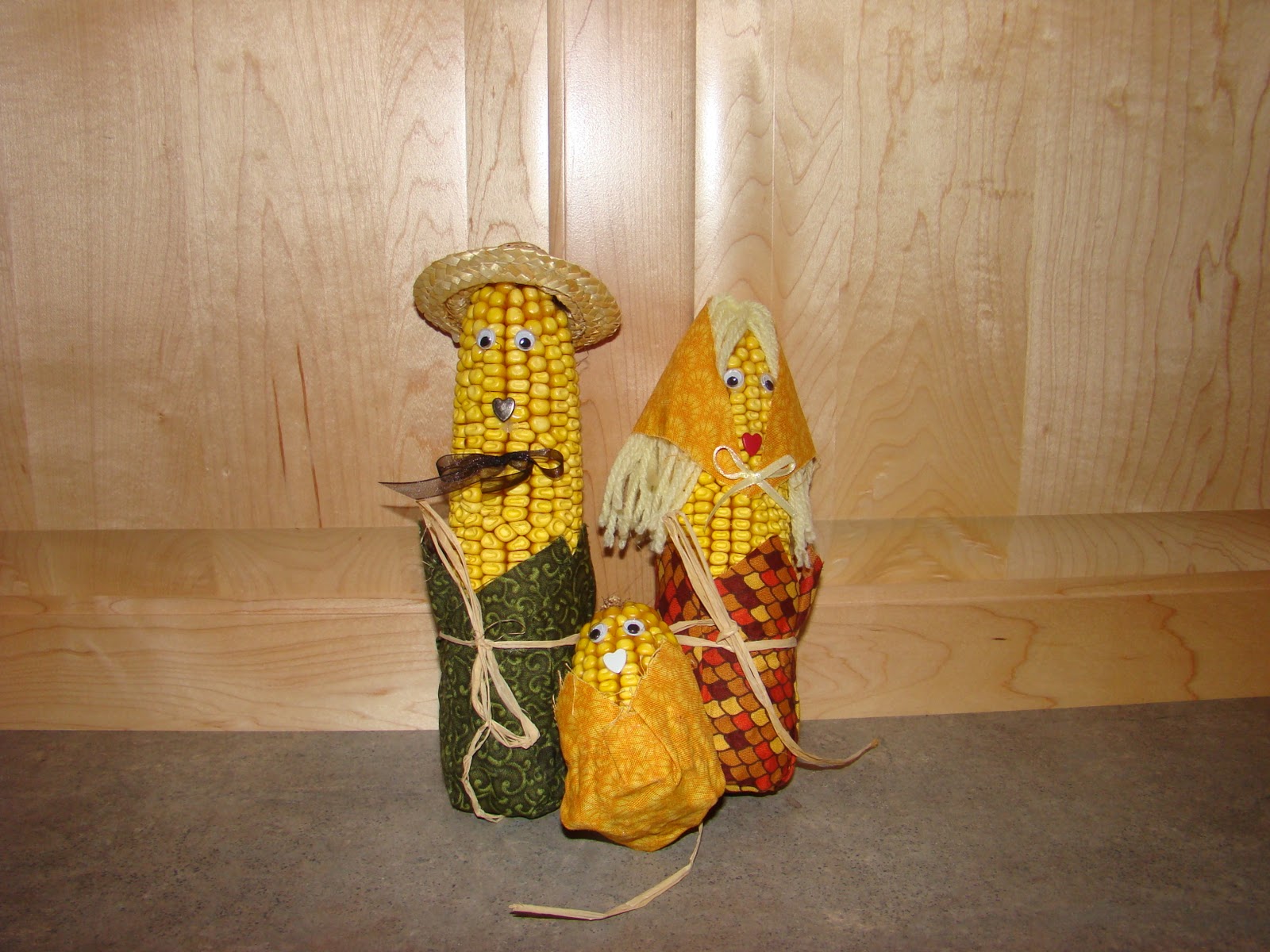 Crafts 4 KidsMade by Kids Fall Corn Cob Family
