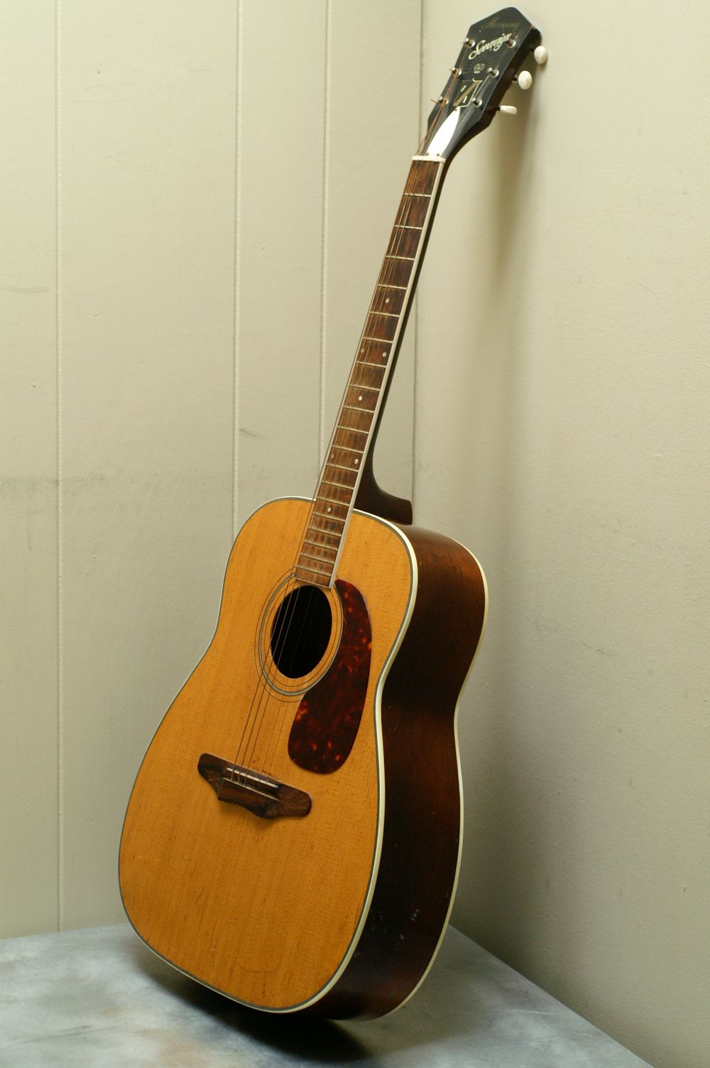 Craigslist Vintage Guitar Hunt Nice Vintage Harmony Sovereign in