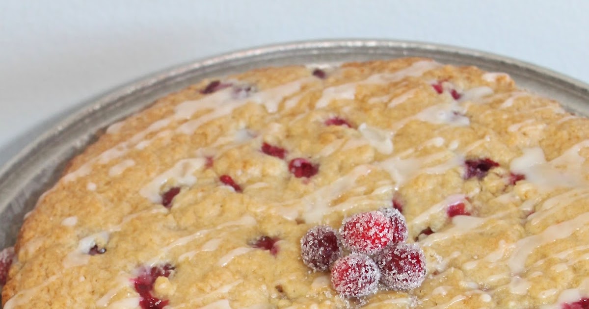 Savory Moments: Orange-scented cranberry cake with sugared cranberries