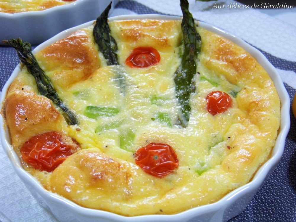 Aux délices de Géraldine Clafoutis aux asperges et tomates cerises