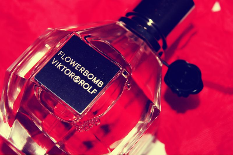 Viktor and Rolf Flower Bomb EDP Review The Sunday Girl
