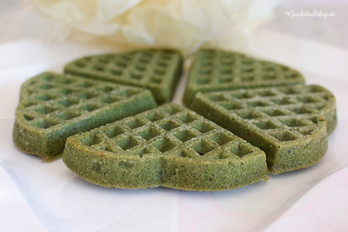 Spinatwaffel Rezept für Hunde Spinatwaffel Rezept für Hunde