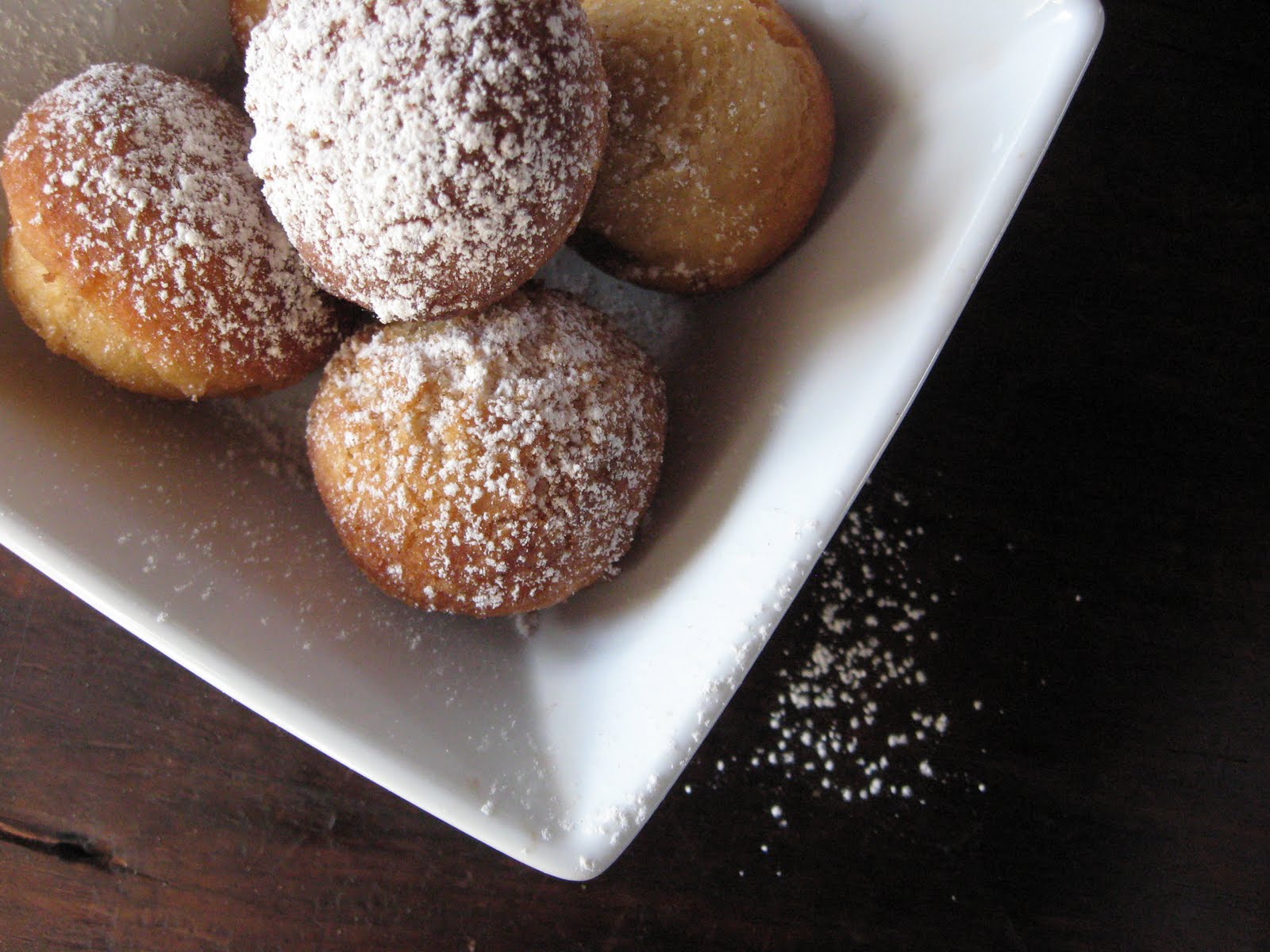 she's in the kitchen little nutmeg doughnuts