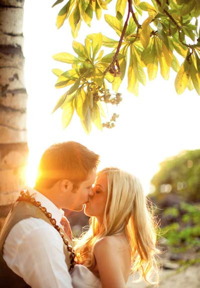 Awesome Kiss Pictures