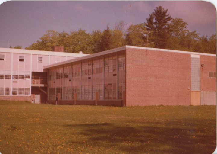 The L (classrooms and gym)