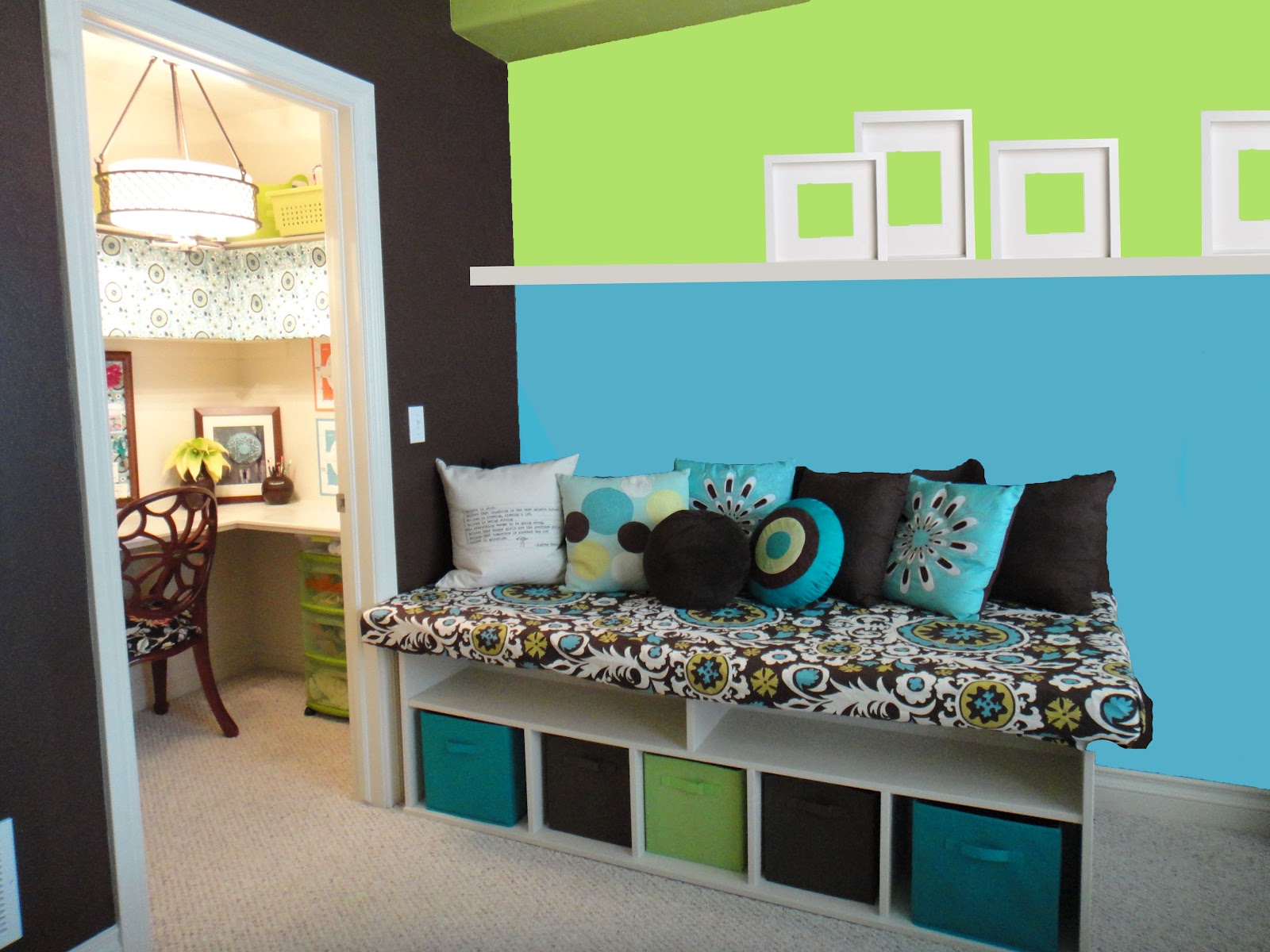 Storage Bench On Wheels For Living Room To Stow Bedding Storage Bench On Wheels For Living Room To Stow Bedding