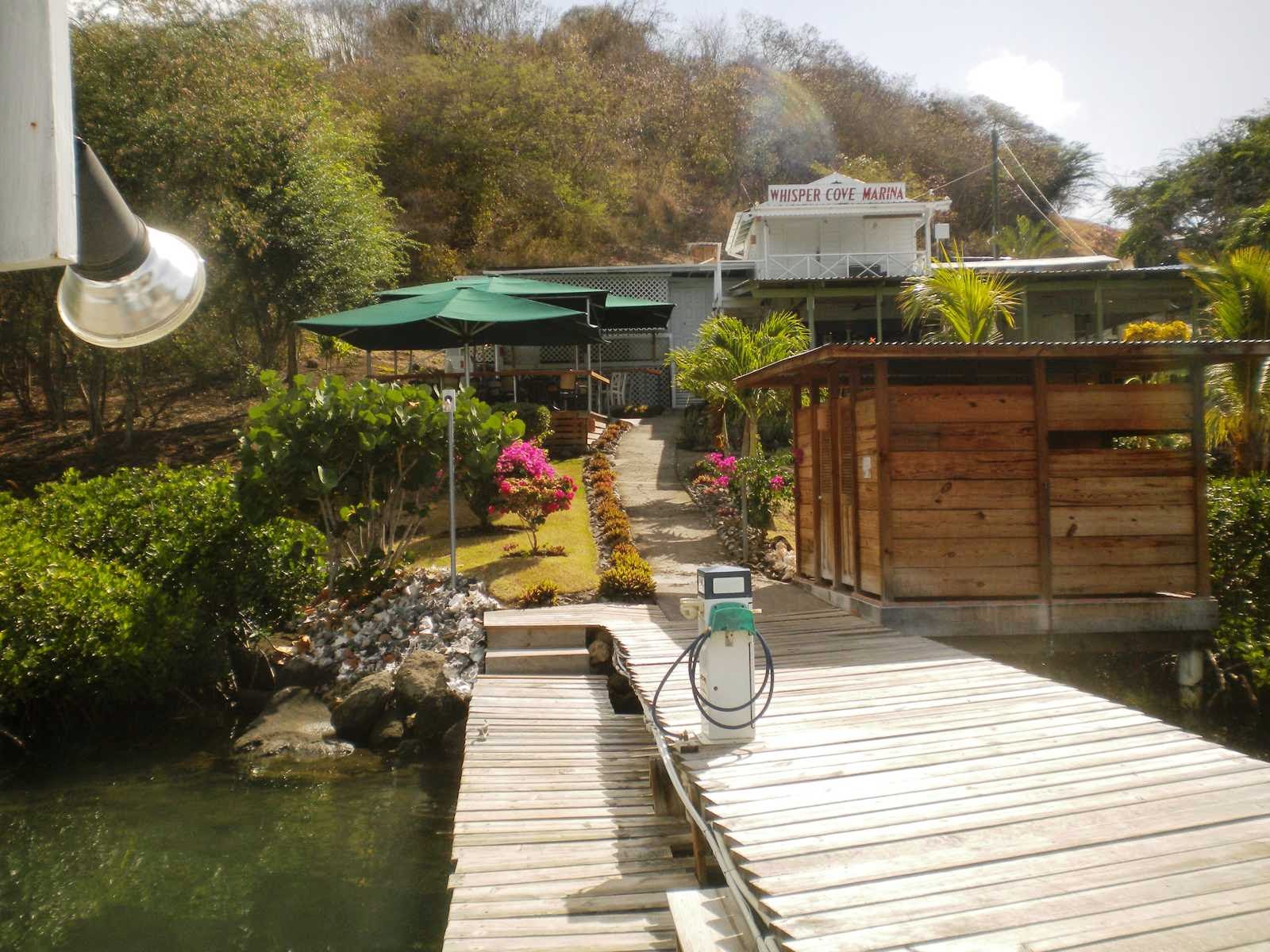 GrandsPas I Du 7042014 au 20140413 De Whisper Cove Marina, Clarkes Court Bay, Grenades à