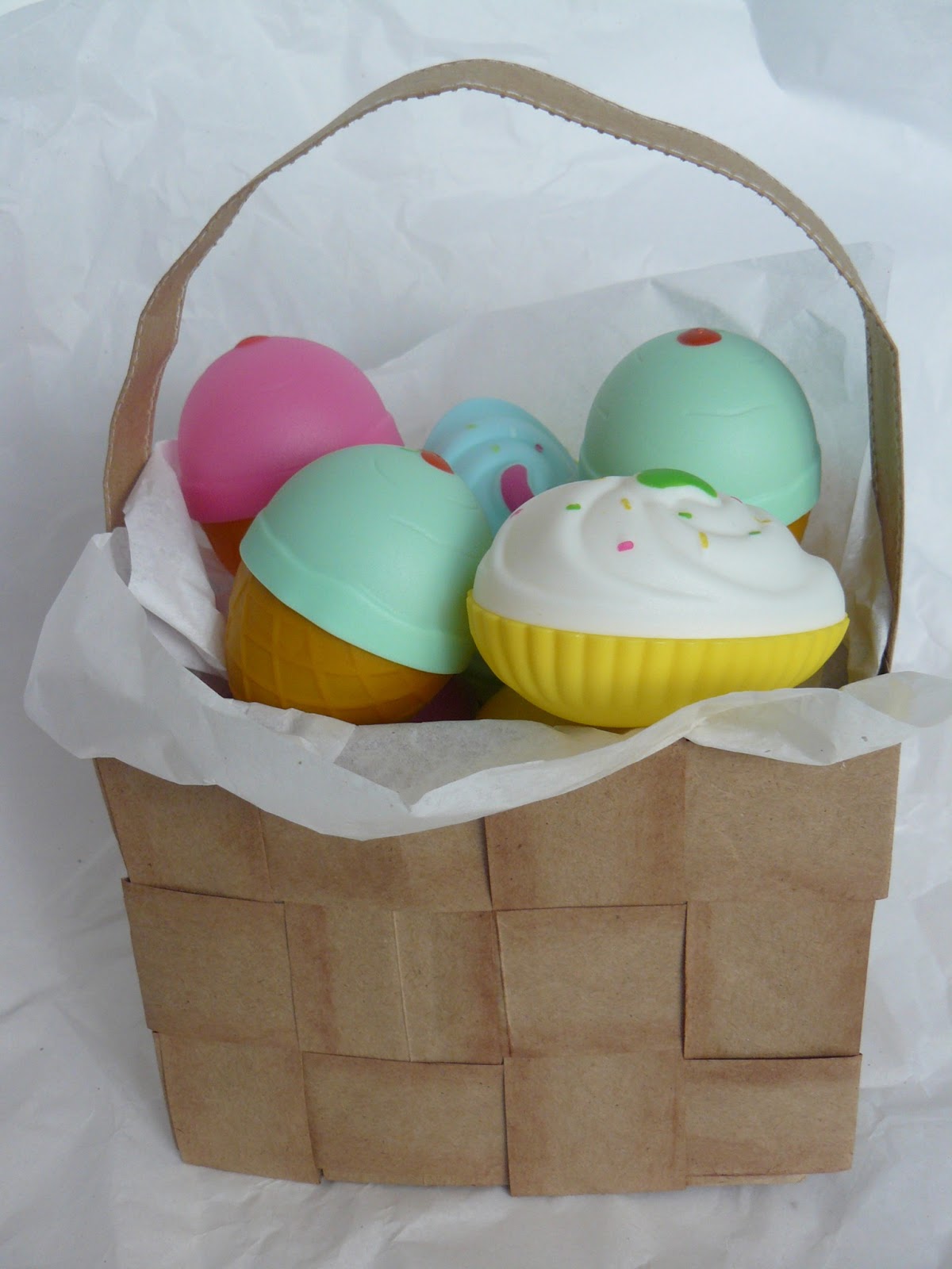 Small Fry & Co. DIY Paper Bag Picnic Basket