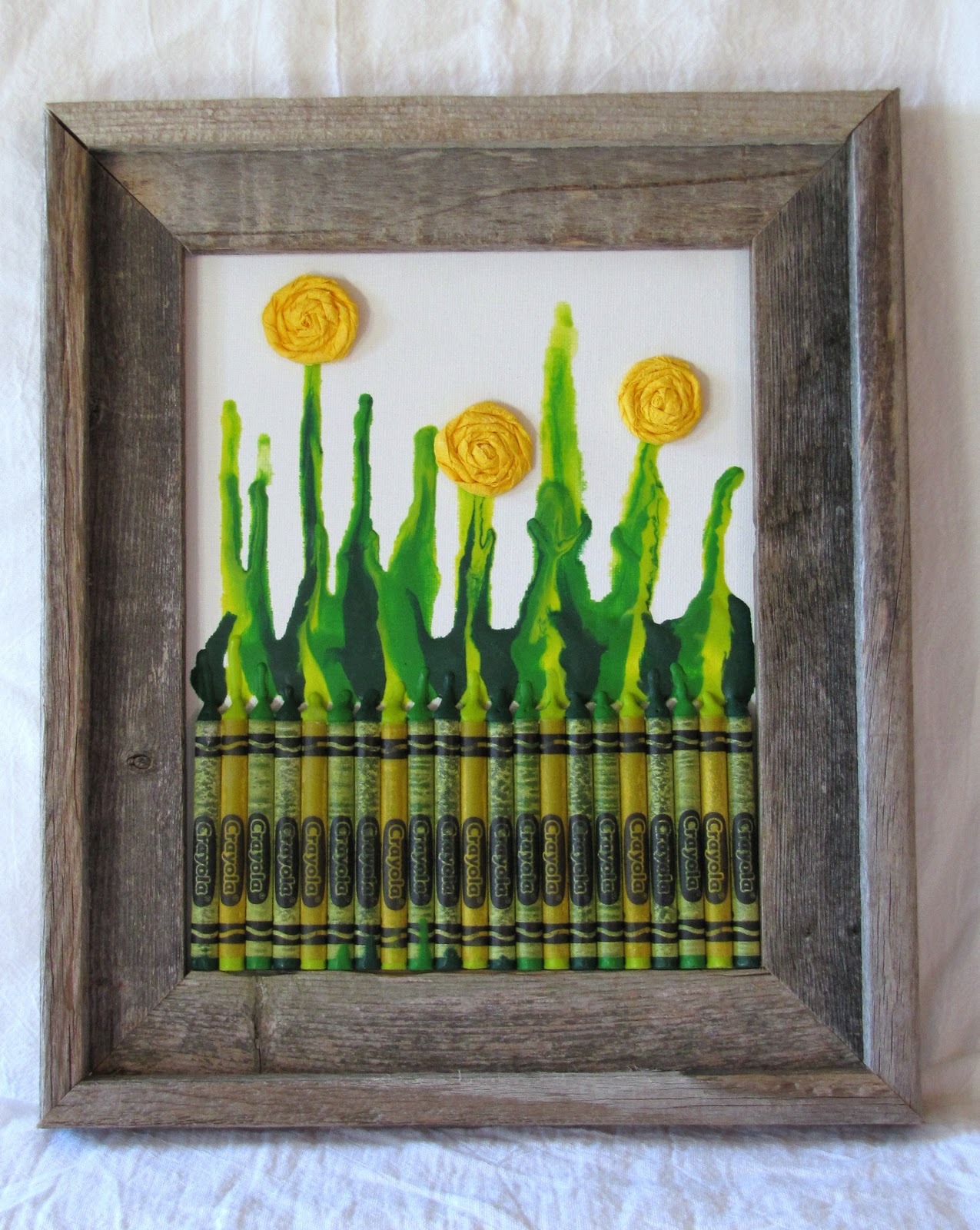 Summerstead Crayon Art & Crepe Paper Flowers a tutorial