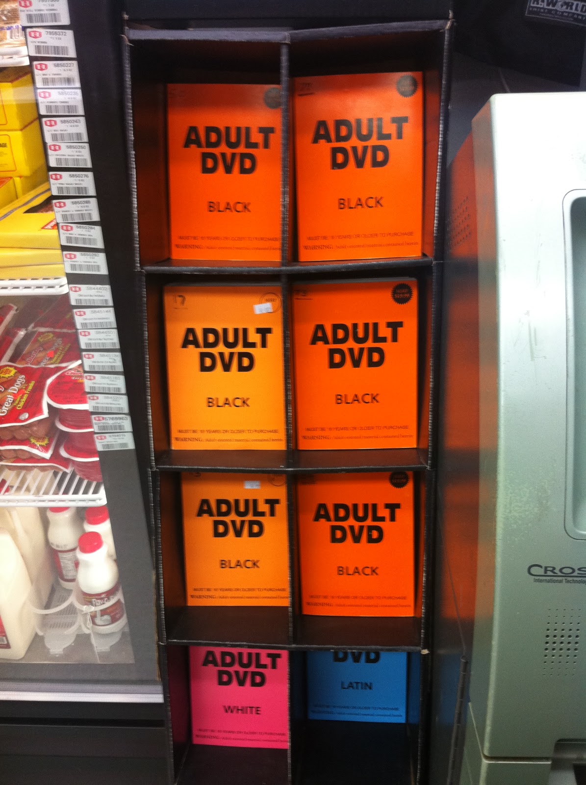 White, or Latin porn? White, or Latin porn?