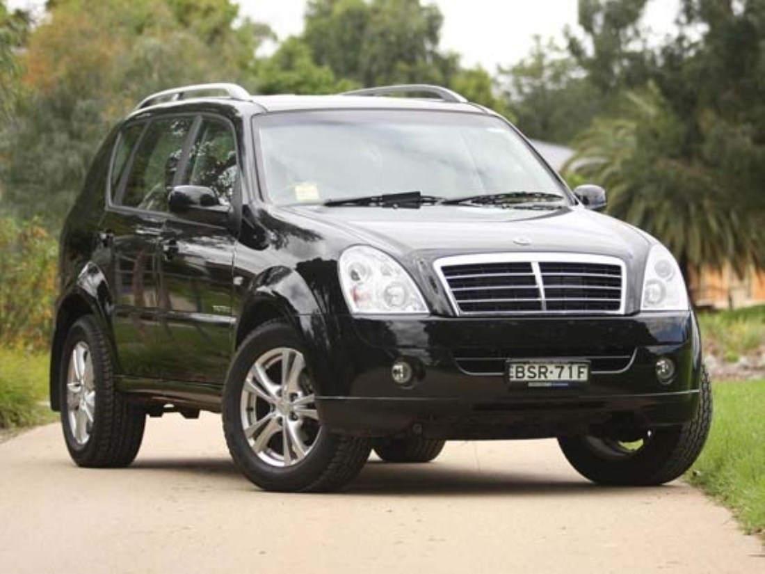 Mahindra SsangYong Rexton Photos, Pictures and Wallpaper