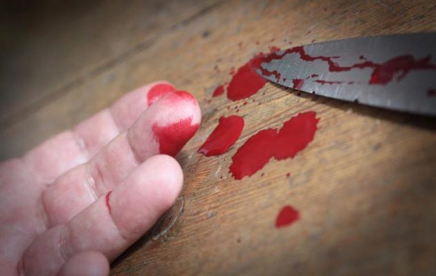 Νεκρός από μαχαίρι βρέθηκε ένας 63χρονος στον Πύργο Ξυλοκάστρου Νεκρός από μαχαίρι βρέθηκε ένας 63χρονος στον Πύργο Ξυλοκάστρου