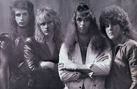 http://4.bp.blogspot.com/-JrM3VJAiSpY/TkgntoSrRrI/AAAAAAAAAKM/UDlrJppax3M/s1600/Warlord+II.jpg