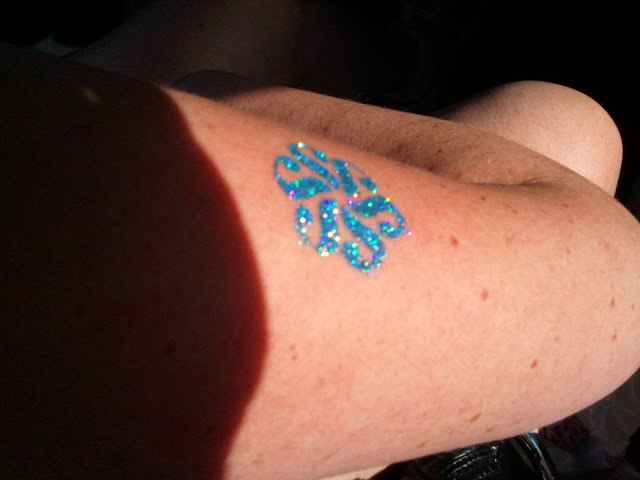 sparklingexpressions swirl done in glitter tattoo