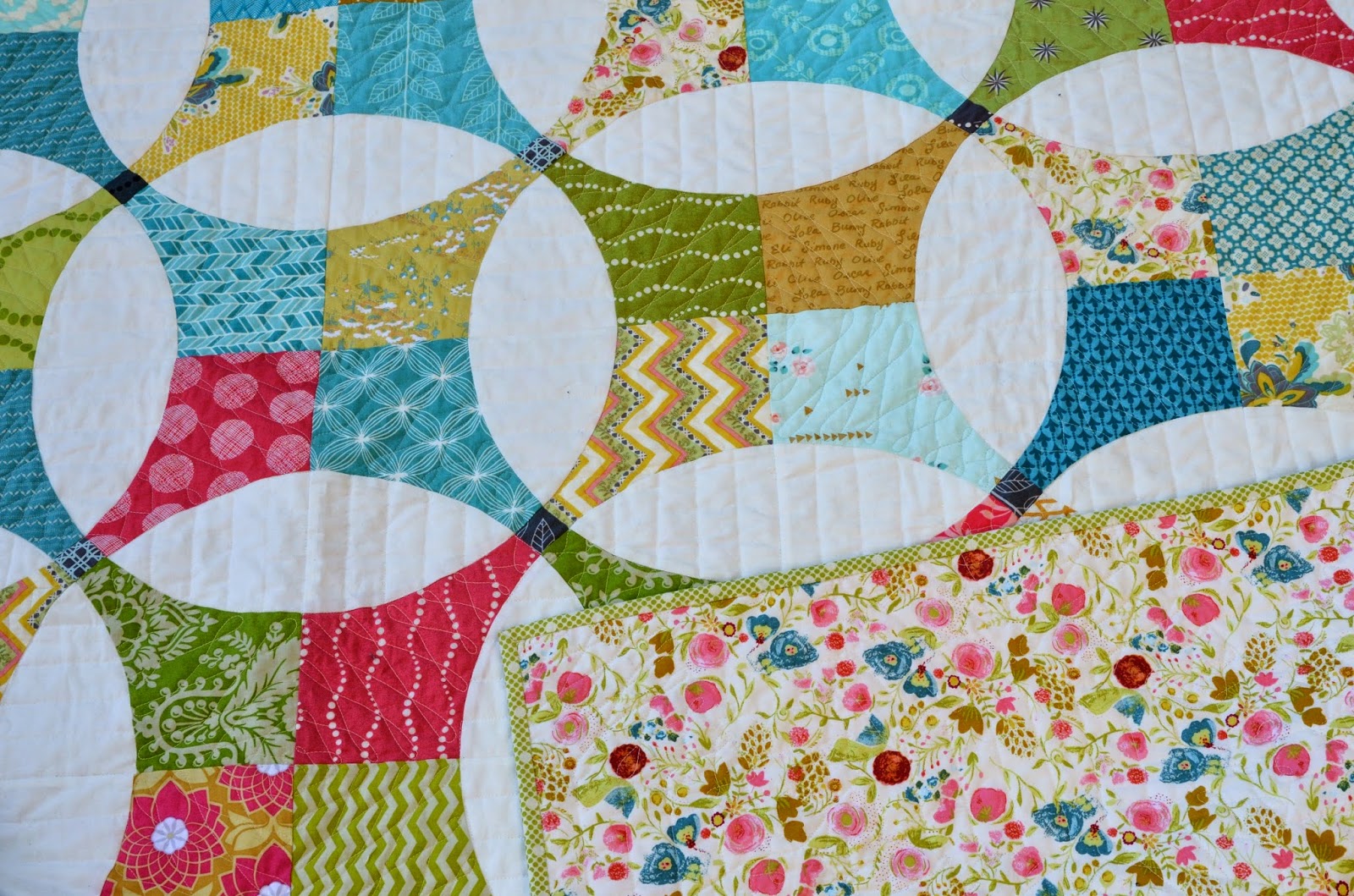 Hyacinth Quilt Designs Flowering Snowball Quilt finish!