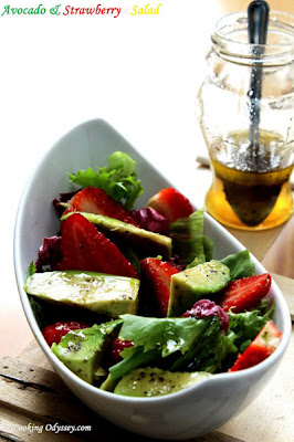 avocado strawberry salad
