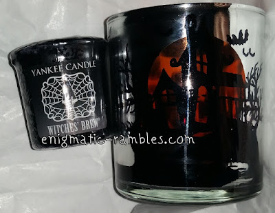 Yankee Candle Witches Brew and Votive Haunted House Holder Yankee-Candle-Witches-Brew-and-Votive-Haunted-House-Holder