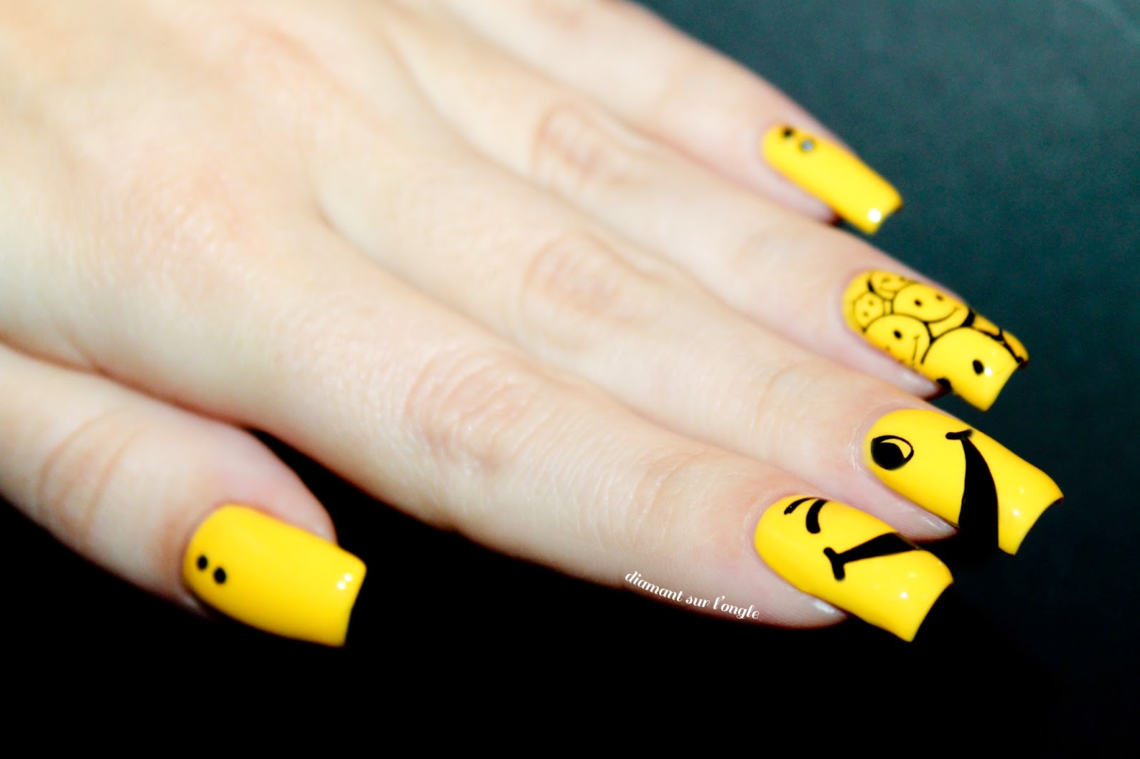 Smiley Face Nail Art // Happiness Day