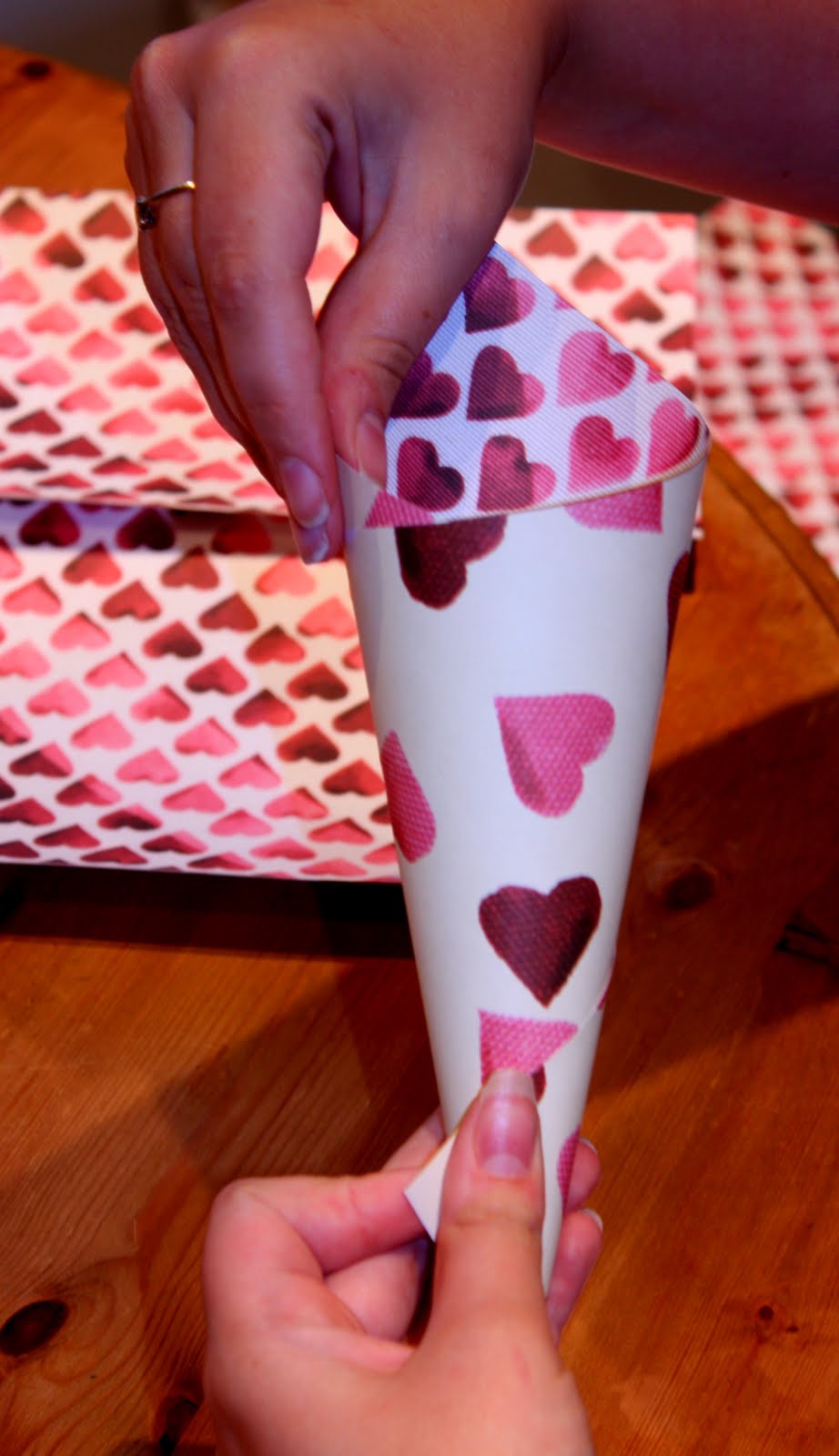 Vanilla How to make confetti cones