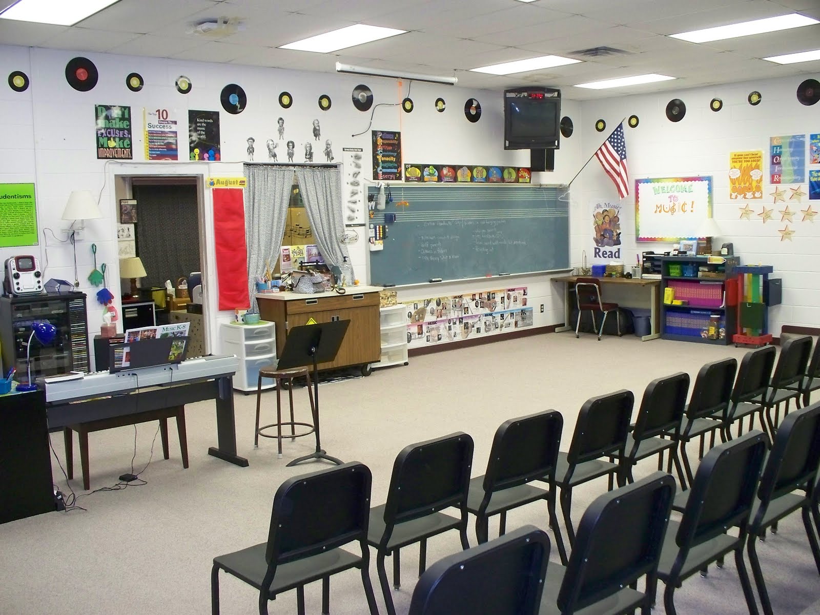 Mrs. Walton's Music Share Middle School Choir Room