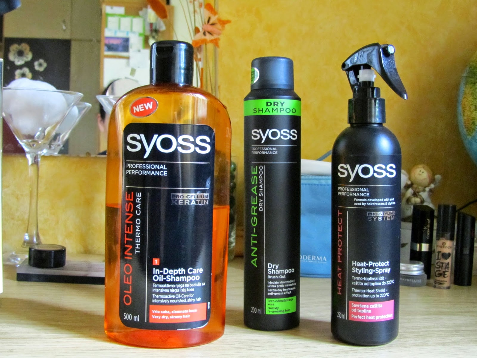 Review Syoss Oleo Intense, Dry Shampoo AntiGrease and Heat Protect