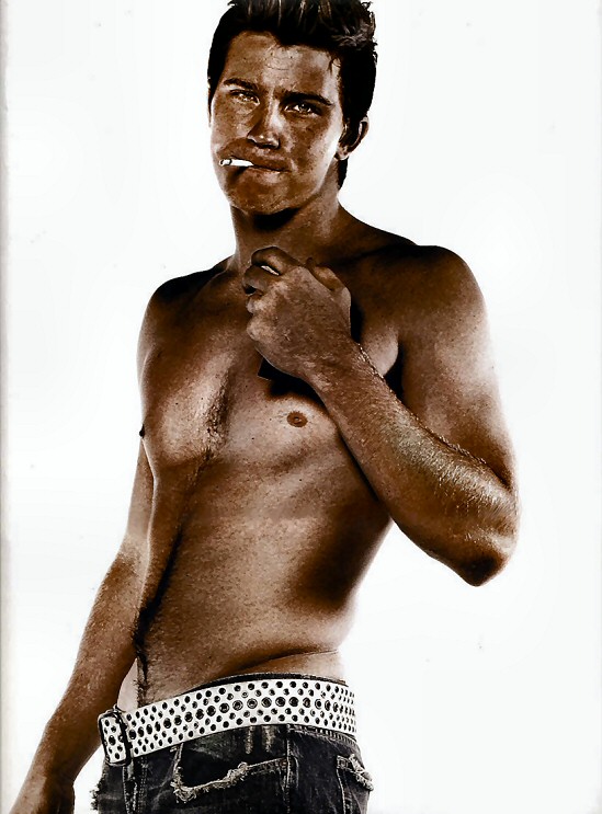 Garrett Hedlund showing his muscle ass