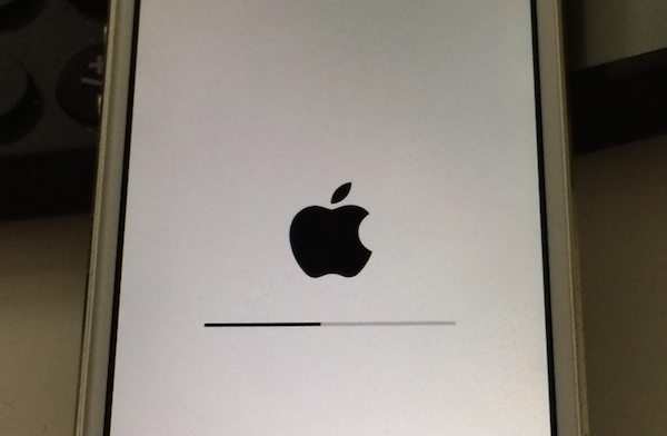 Life Goes To A Party Ios 7 1 2へのアップデート中にフリーズ 復元や工場出荷モードにする前に試してみることは