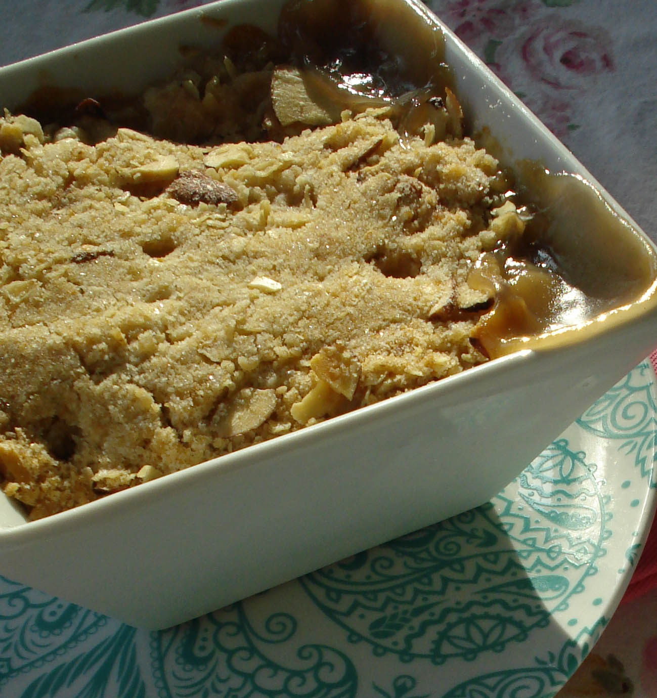 Butrcreamblondi Peach Almond Crumble & Goat Cheese Ice Cream