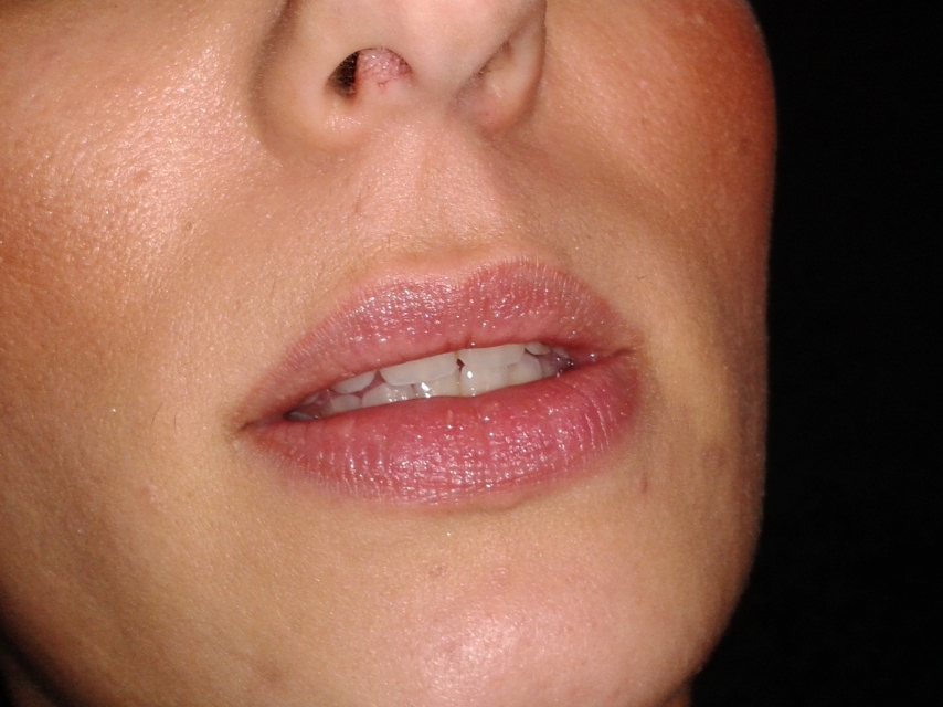 Maquillage permanent Dermographie sourcils et des lèvres