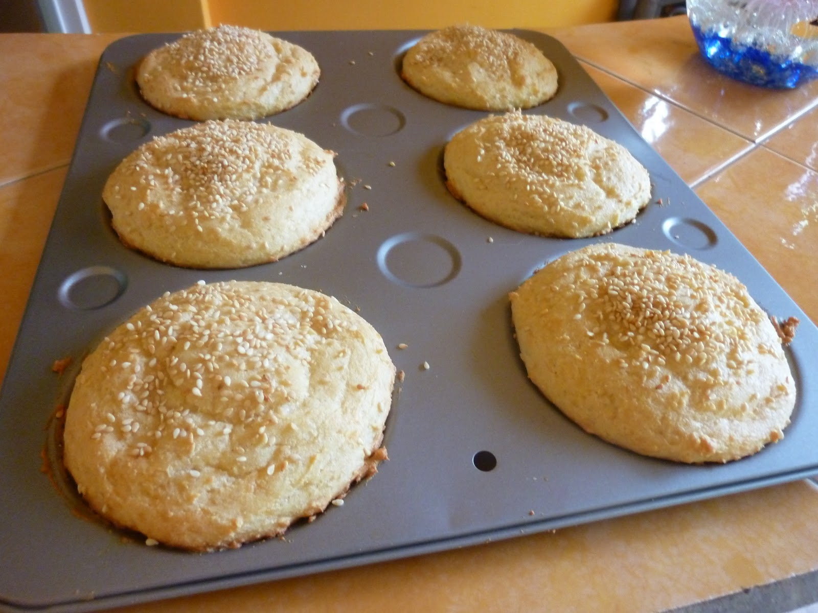 SPLENDID LOWCARBING BY JENNIFER ELOFF Artisan Sesame Hamburger Buns (GF)
