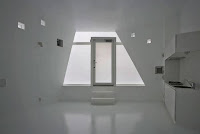 Tokyo Unusual House Design Plan Takes Modern Minimalist to The Next Level With a Clean White Palette and a Unique Shape Tokyo Unusual House Design Plan Takes Modern Minimalist to The Next Level With a Clean White Palette and a Unique Shape