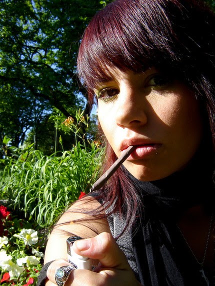 I Hate When Cute Girls Smoke Cigarettes Cigarettes And