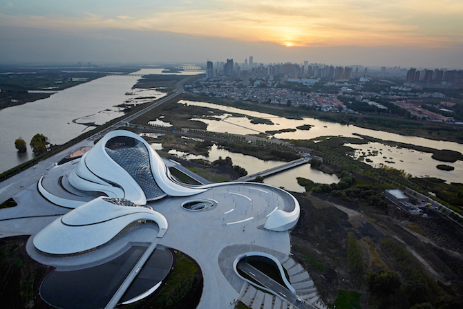 HARBIN OPERA HOUSE BY MAD ARCHITECTS | WEB MAGAZIN | 点と線-LE