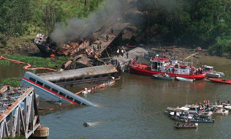 Top 36 Most Dangerous Train Crashes Wallpapeprs(36 Pics) -