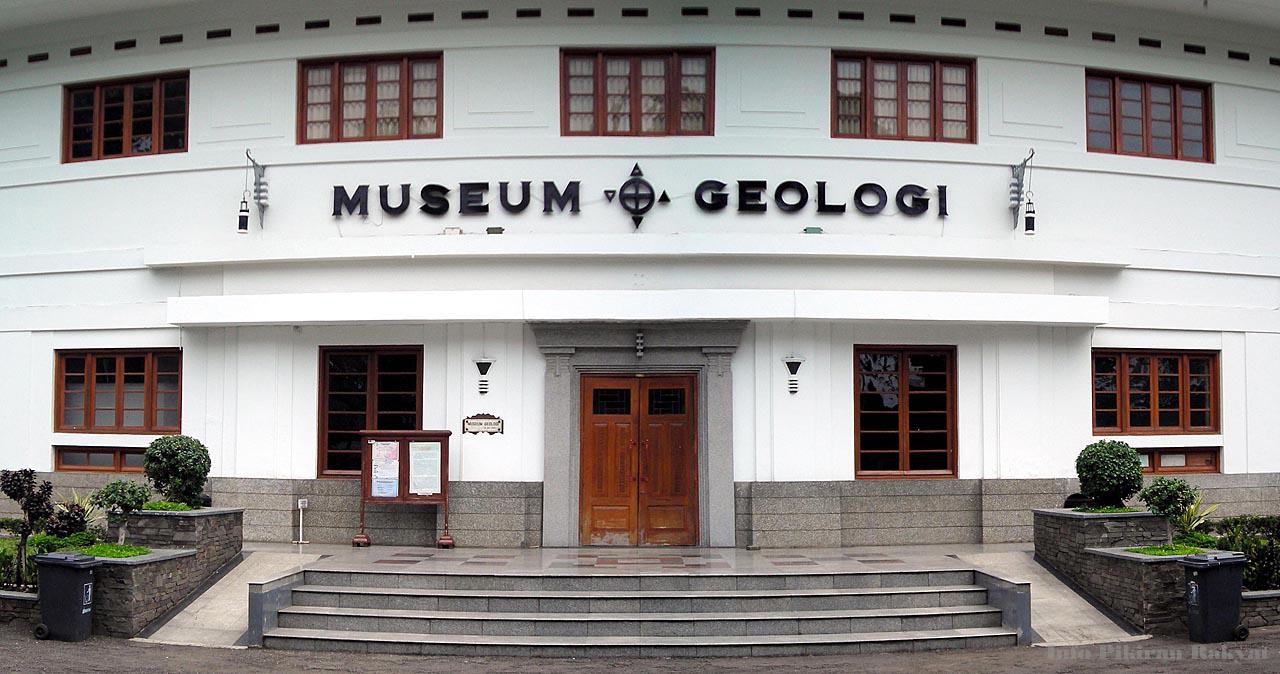 Museum Geologi, Wisata Sejarah Bumi (Review Mei 2013