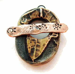 Mary Harding provides an elegant solution to closing a bracelet. Ceramic Toggle Clasp by Mary Harding