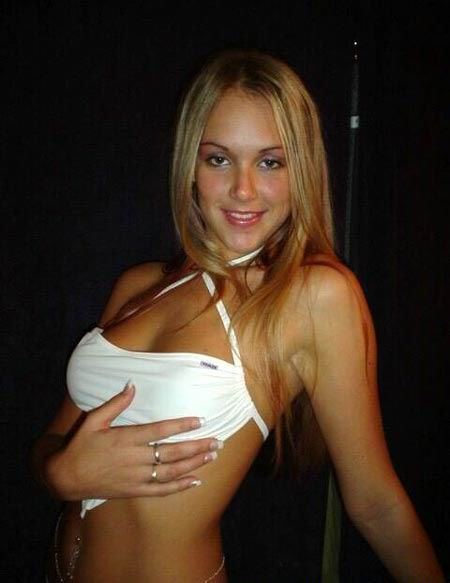 FOTO RUBIA FOLLANDO GRATIS foto rubia follando gratis: