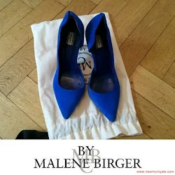 Princess Victoria Style  BY MALENE BIRGER Pumps -and RALPH LAUREN Bag