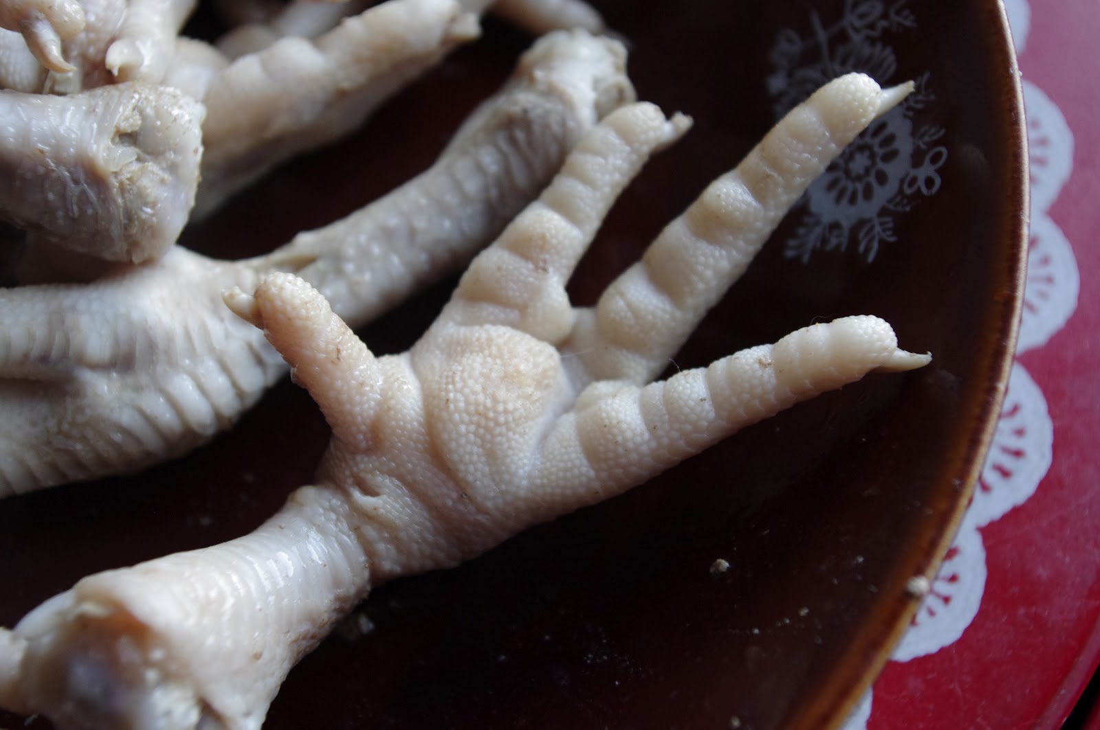 Trzy Posilki Dziennie Tajska Salatka Z Kurzych Lapek Yum Lab Meau Nang