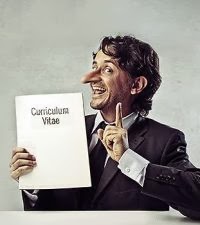 mentira no currículo