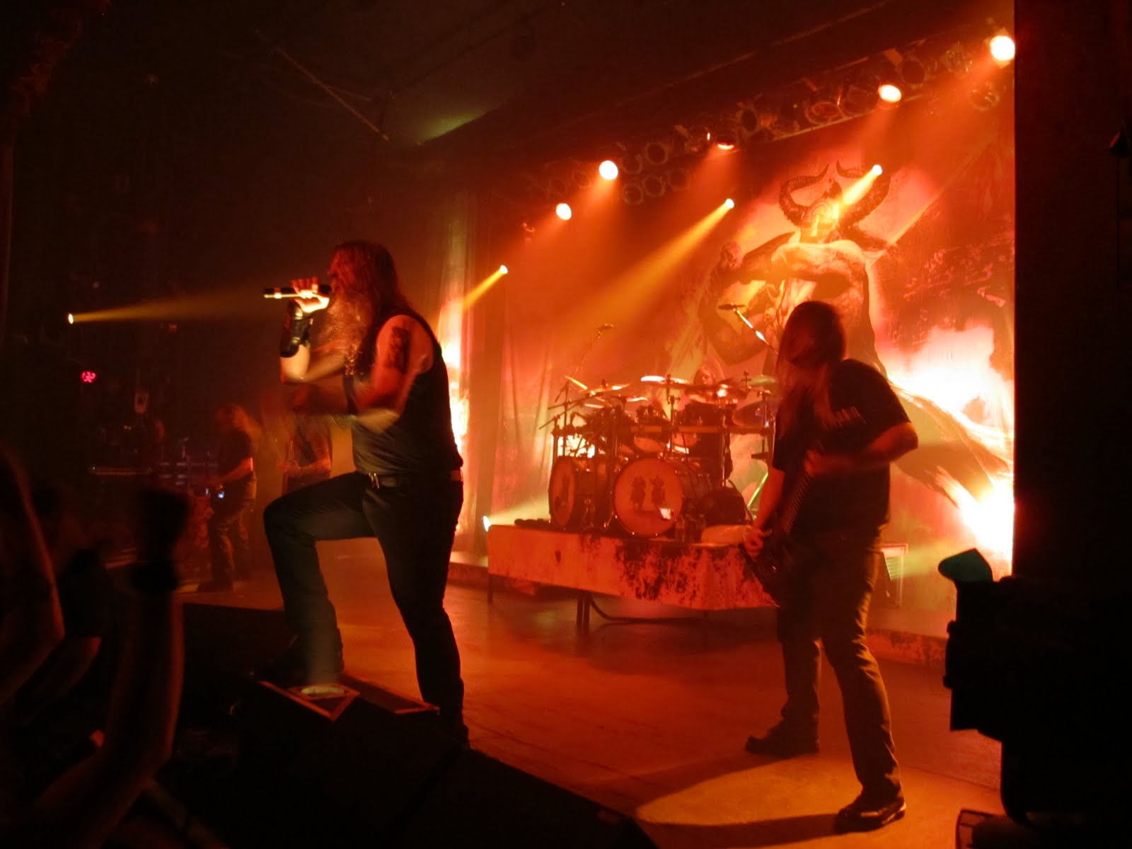 Bass Bottom Feeder Amon Amarth Live From The Tla Philadelphia Pa