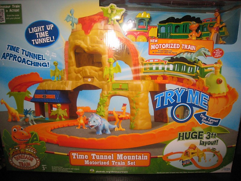 Momma Drama Holiday Gift Guide Learning Curve Brands Train Sets Review