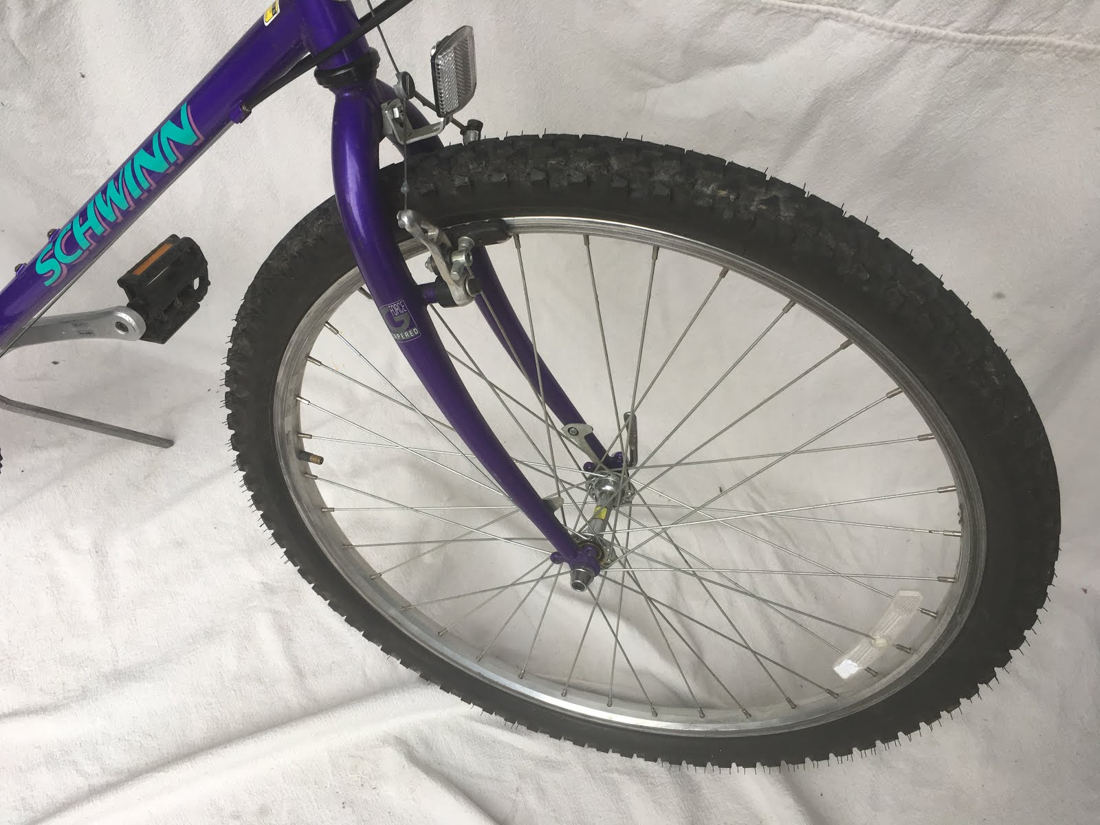 schwinn hurricane 18 speed mountain bike