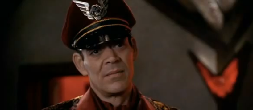 Raul+Julia+Street+Fighter.PNG