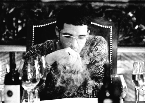 Hilarious-Drake's reaction after hearing DJ Khaled's proposal to Nicki Minaj