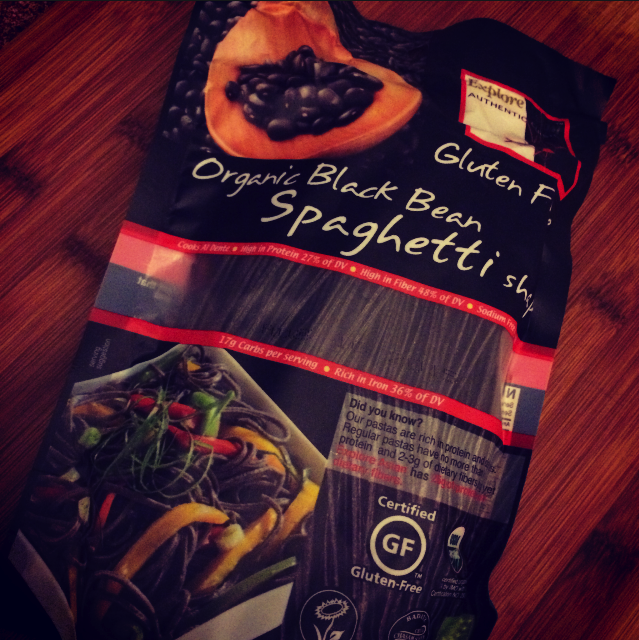 Farshicle Greens and Beans Black Bean Pasta with Kale Pesto